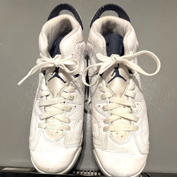 WOMENS WHITE AIR JORDANS LIKE NEW SIZE 6.5 - Picture 4 of 7